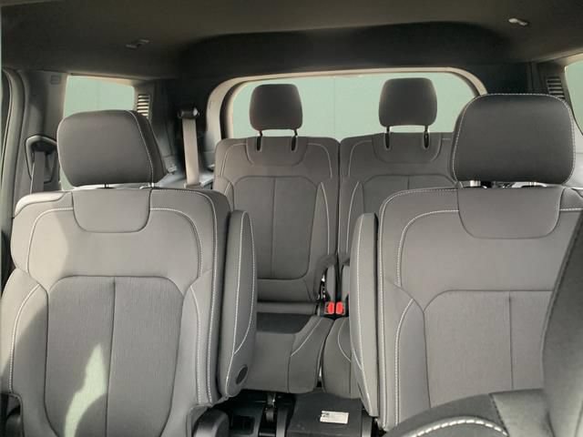 Used 2025 Jeep Grand Cherokee L Laredo AWD/4WD image 63