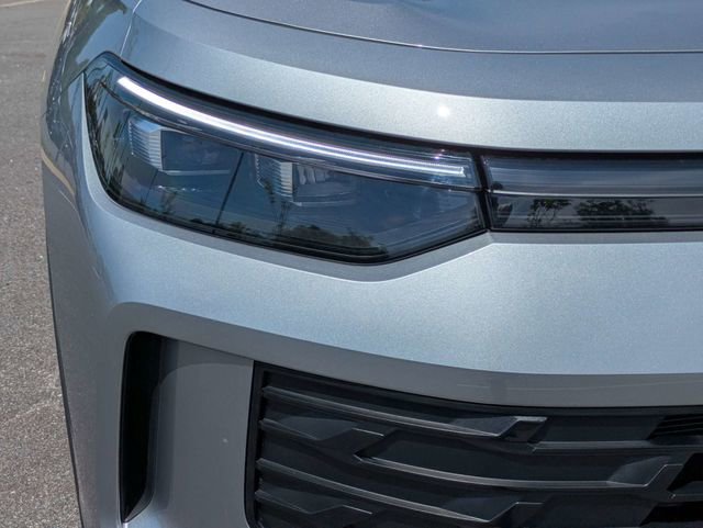New 2026 Volkswagen Tiguan S FWD image 10
