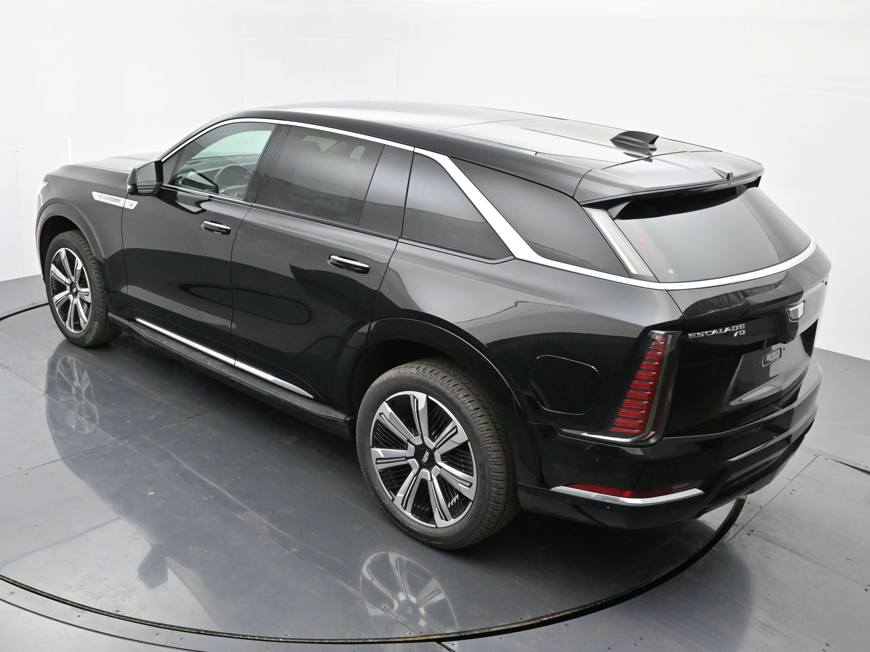 New 2025 Cadillac Escalade IQ Luxury 2 image 25