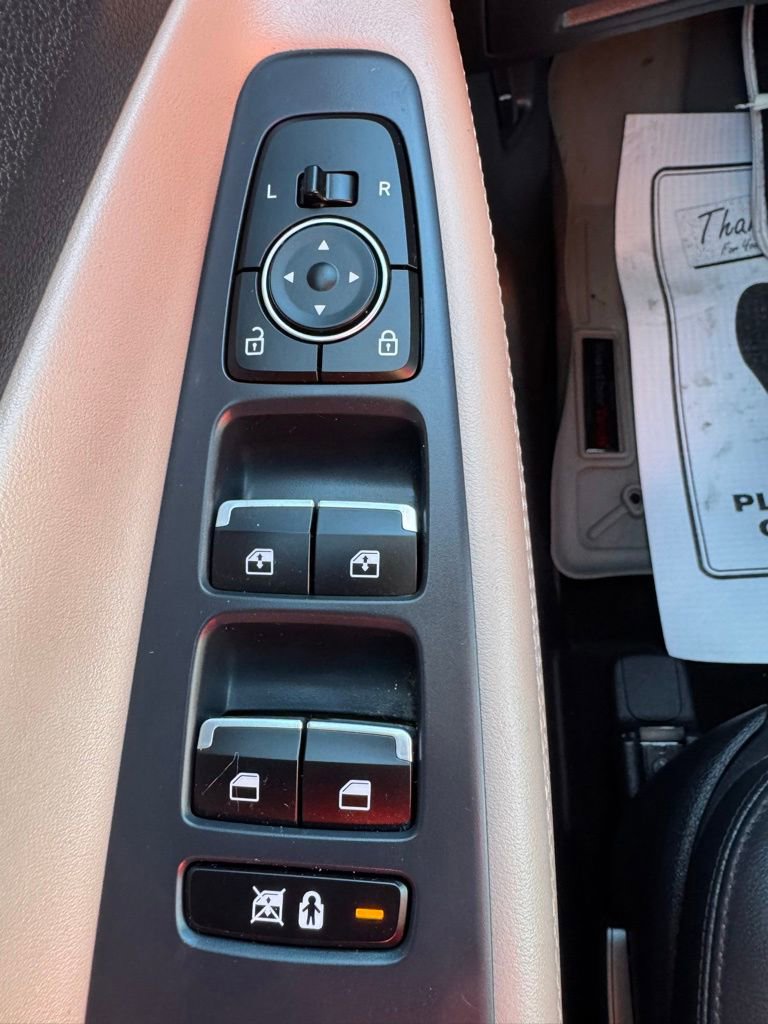 Used 2020 Hyundai Santa Fe SEL w/ Cargo Package FWD image 25