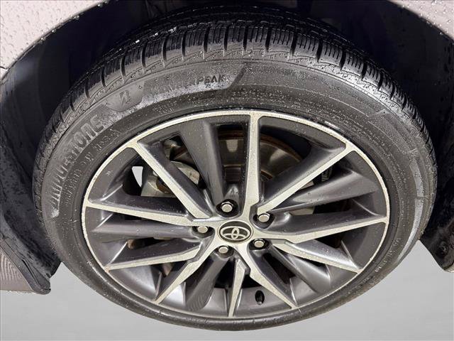 Used 2022 Toyota Camry XLE FWD image 11