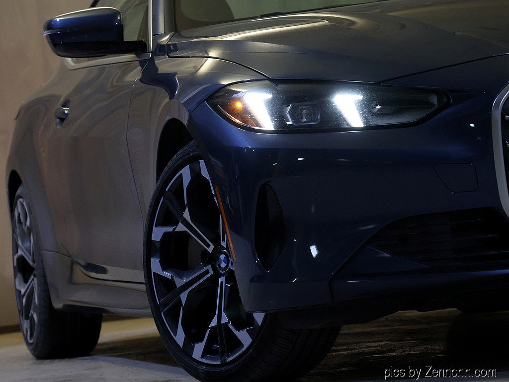 Used 2025 BMW 430i xDrive Coupe w/ Premium Package image 4