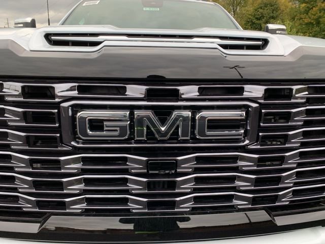 New 2026 GMC Sierra 2500 Denali Ultimate image 10