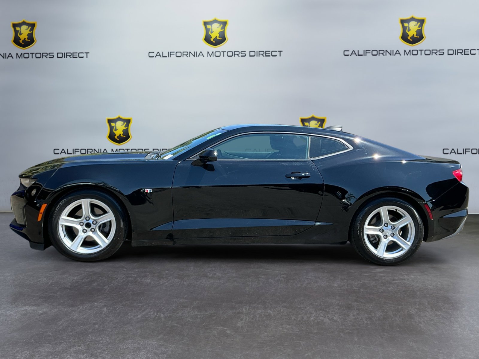 Used 2019 Chevrolet Camaro LT image 8