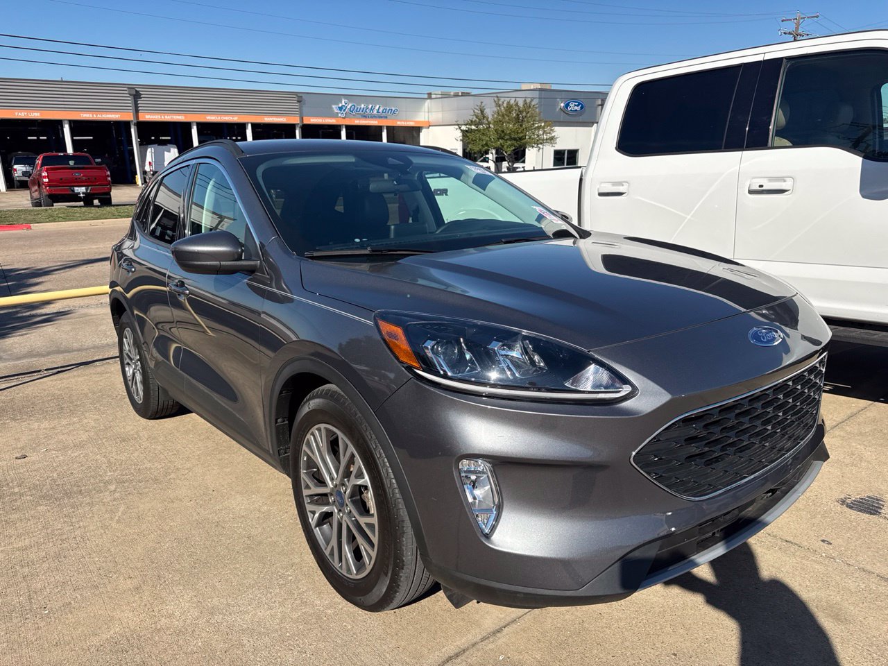 Used 2022 Ford Escape SEL FWD image 3