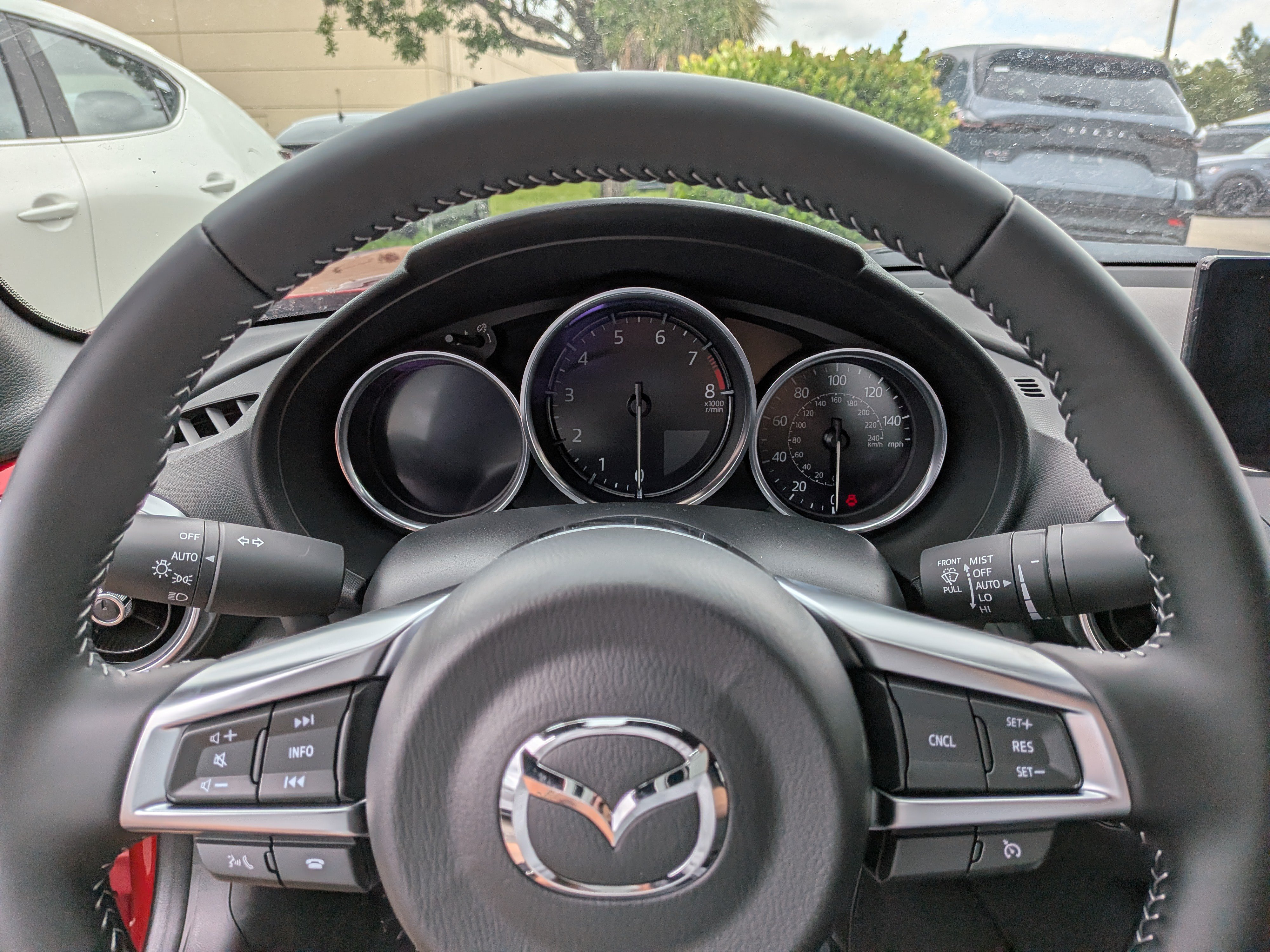 New 2026 MAZDA MX-5 Miata RF Grand Touring w/ Appearance Package RWD image 27