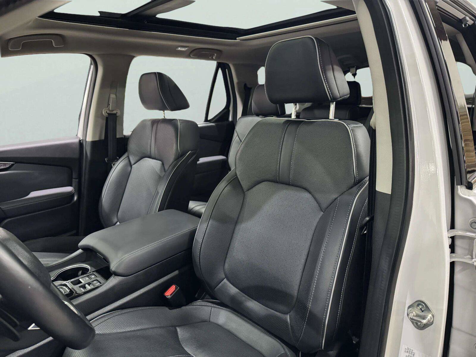 Used 2023 Honda Pilot Elite image 24
