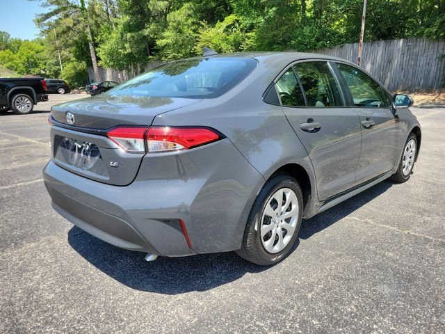 Used 2026 Toyota Corolla LE FWD image 5