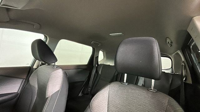 Used 2022 Nissan Rogue S AWD/4WD image 13
