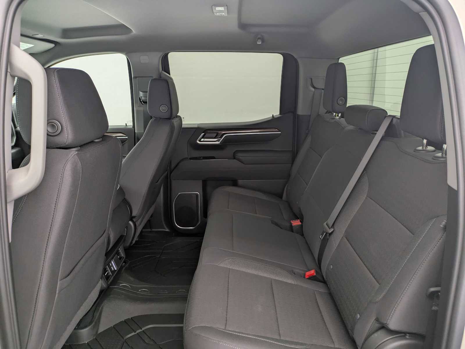 New 2026 Chevrolet Silverado 1500 RST w/ LPO, Dark Essentials Package AWD/4WD image 21