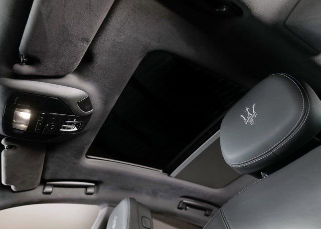 Used 2022 Maserati Levante Modena image 22