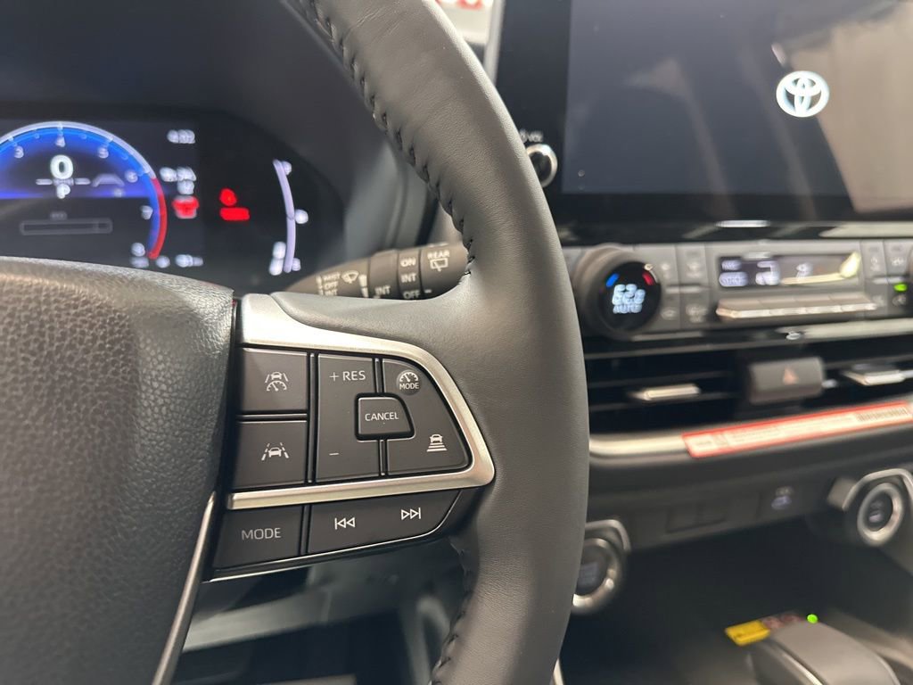 Used 2026 Toyota Grand Highlander XLE image 28