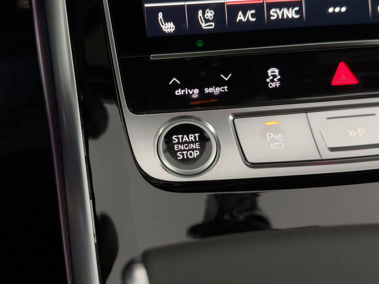 New 2026 Audi Q8 Prestige image 25