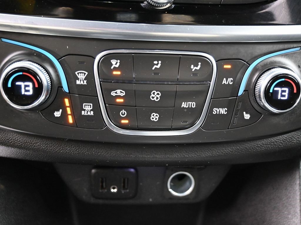 Used 2023 Chevrolet Traverse LT w/ LPO, Floor Liner Package image 29