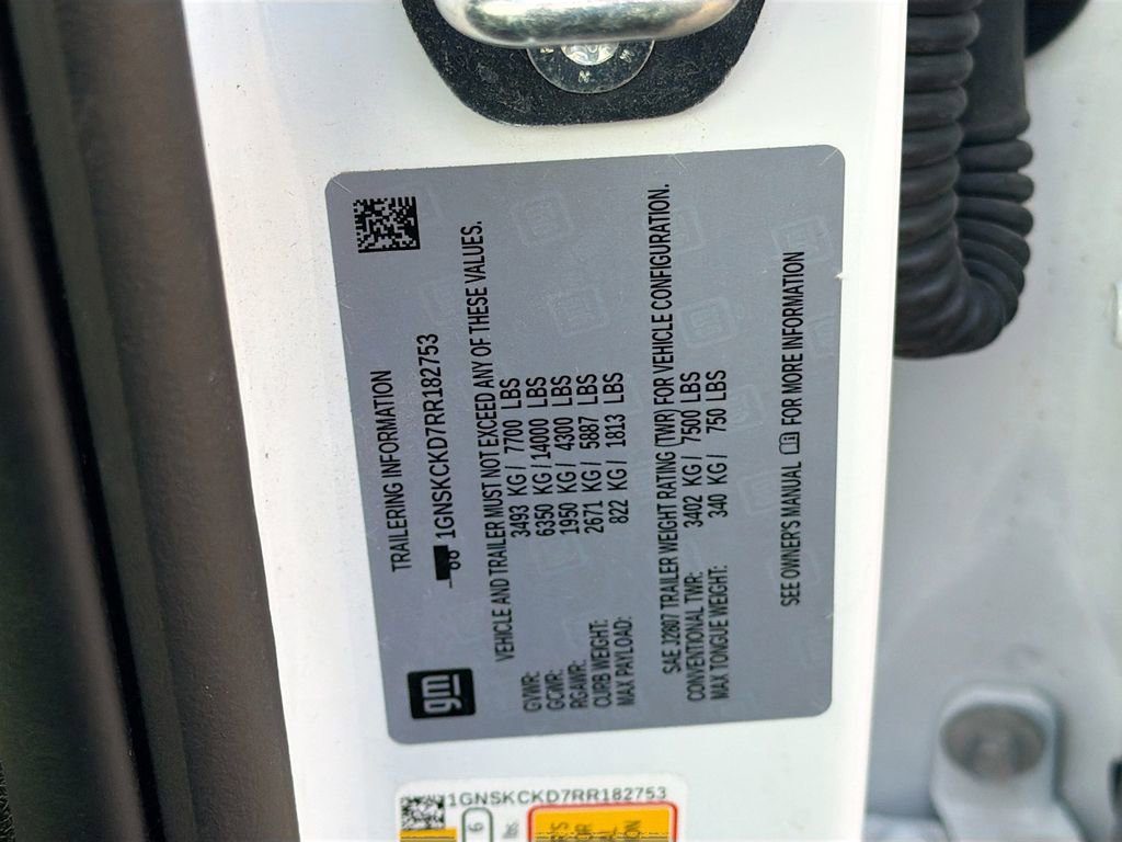 Used 2024 Chevrolet Suburban LT image 45