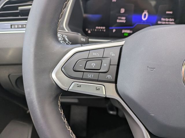 Certified 2023 Volkswagen Tiguan SE w/ Panoramic Sunroof Package FWD image 27