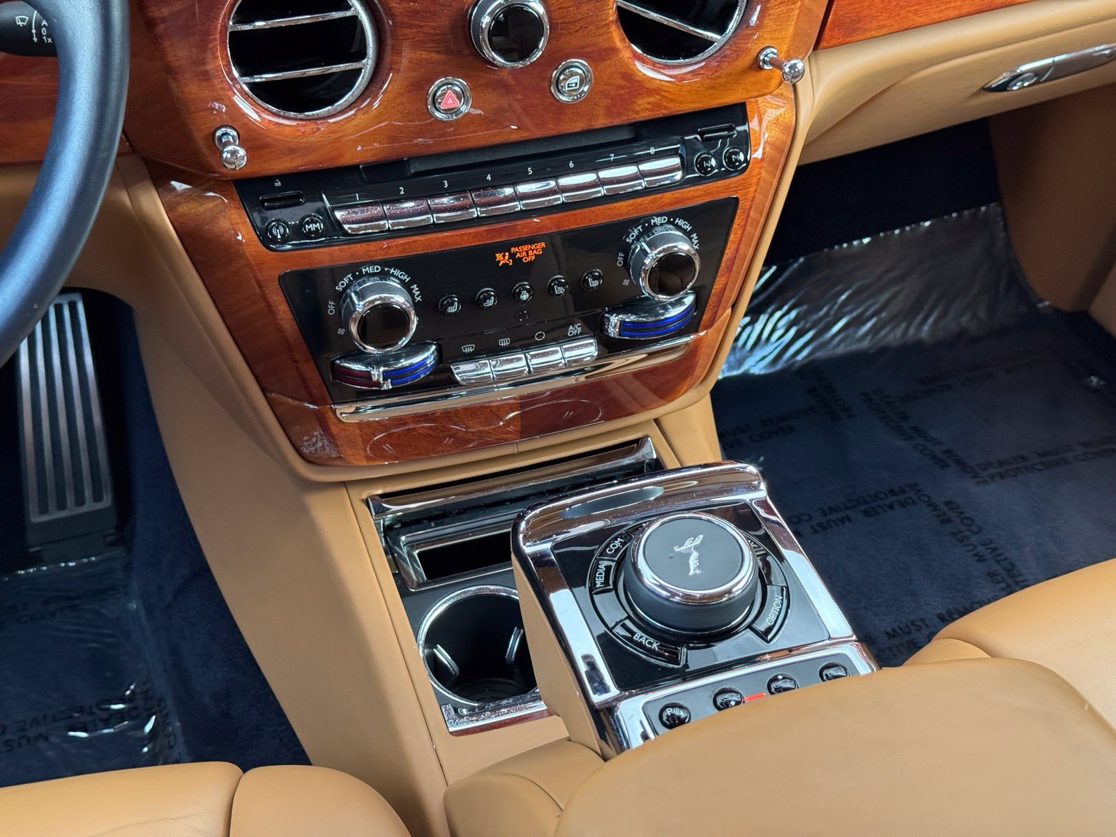 Used 2018 Rolls-Royce Phantom Extended Wheelbase RWD image 37