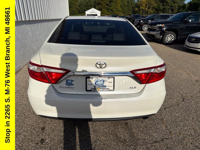 Used 2016 Toyota Camry XLE FWD image 9