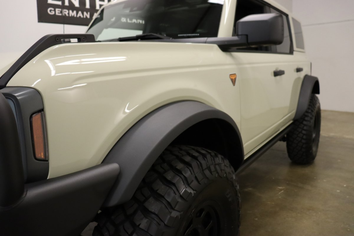 Used 2026 Ford Bronco Badlands AWD/4WD image 12