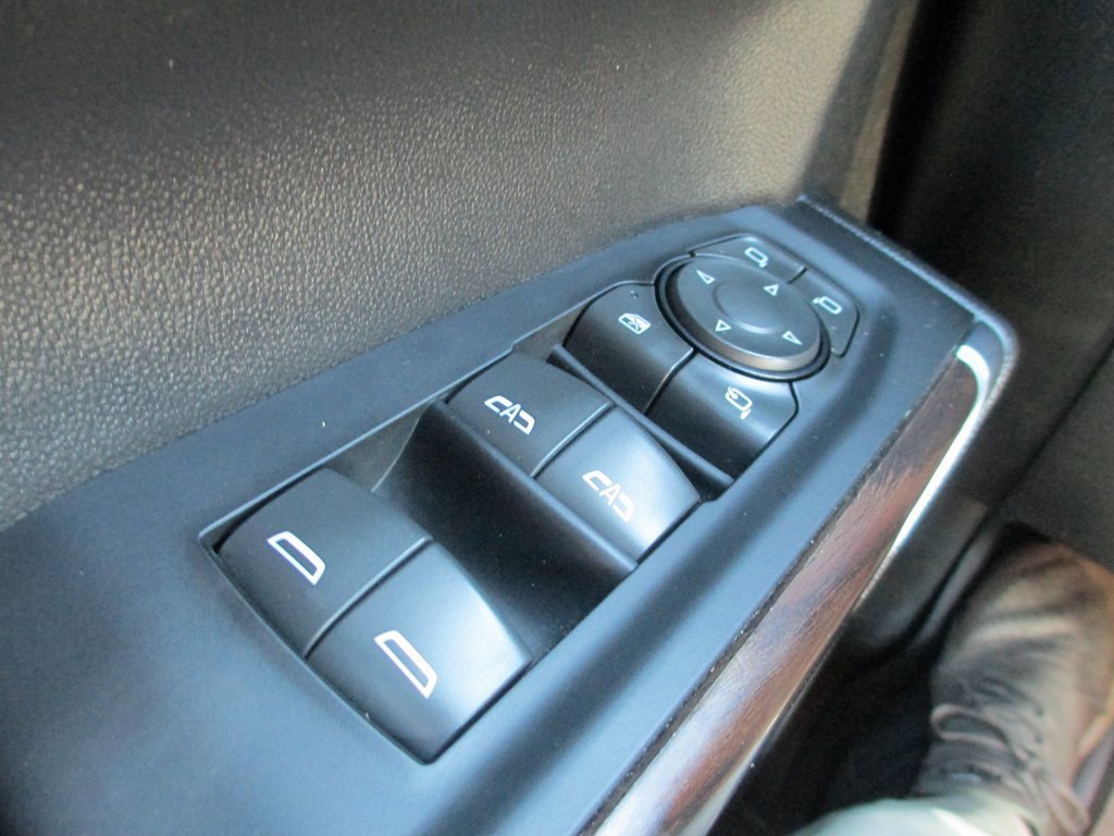 Used 2021 GMC Sierra 1500 SLT w/ SLT Premium Package image 24