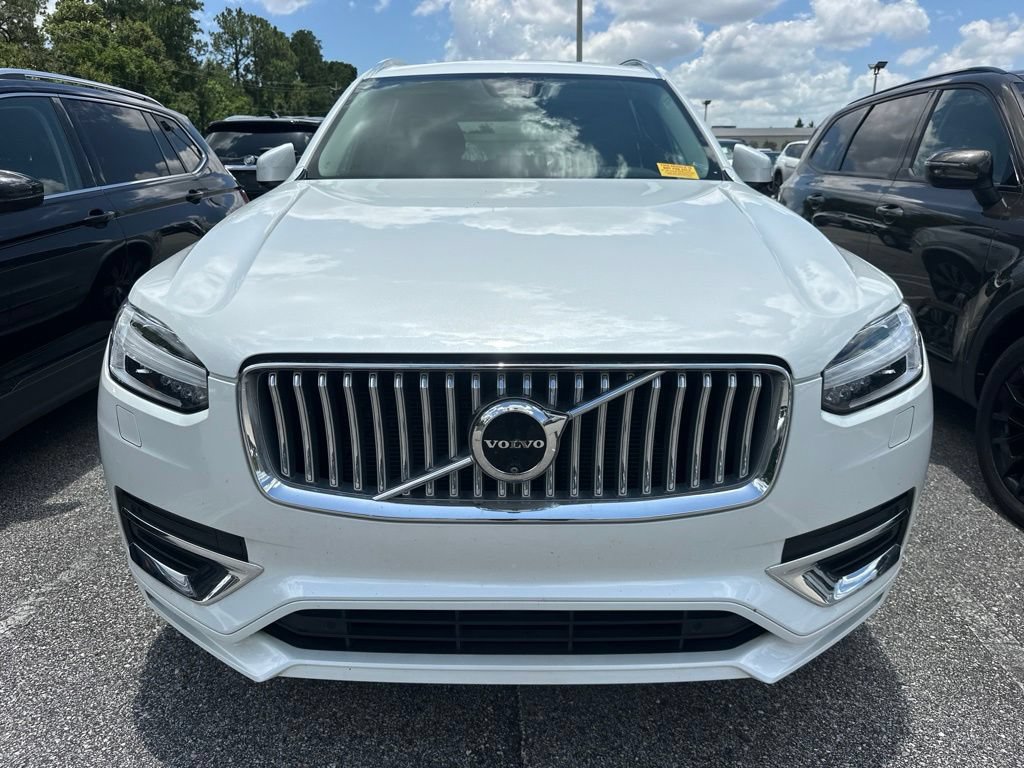 Used 2024 Volvo XC90 B5 Plus w/ Protection Package Premier AWD/4WD image 2