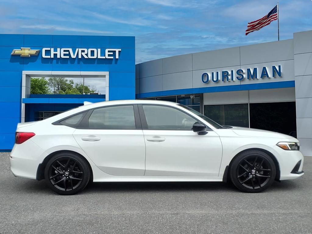 Used 2023 Honda Civic Sport image 2