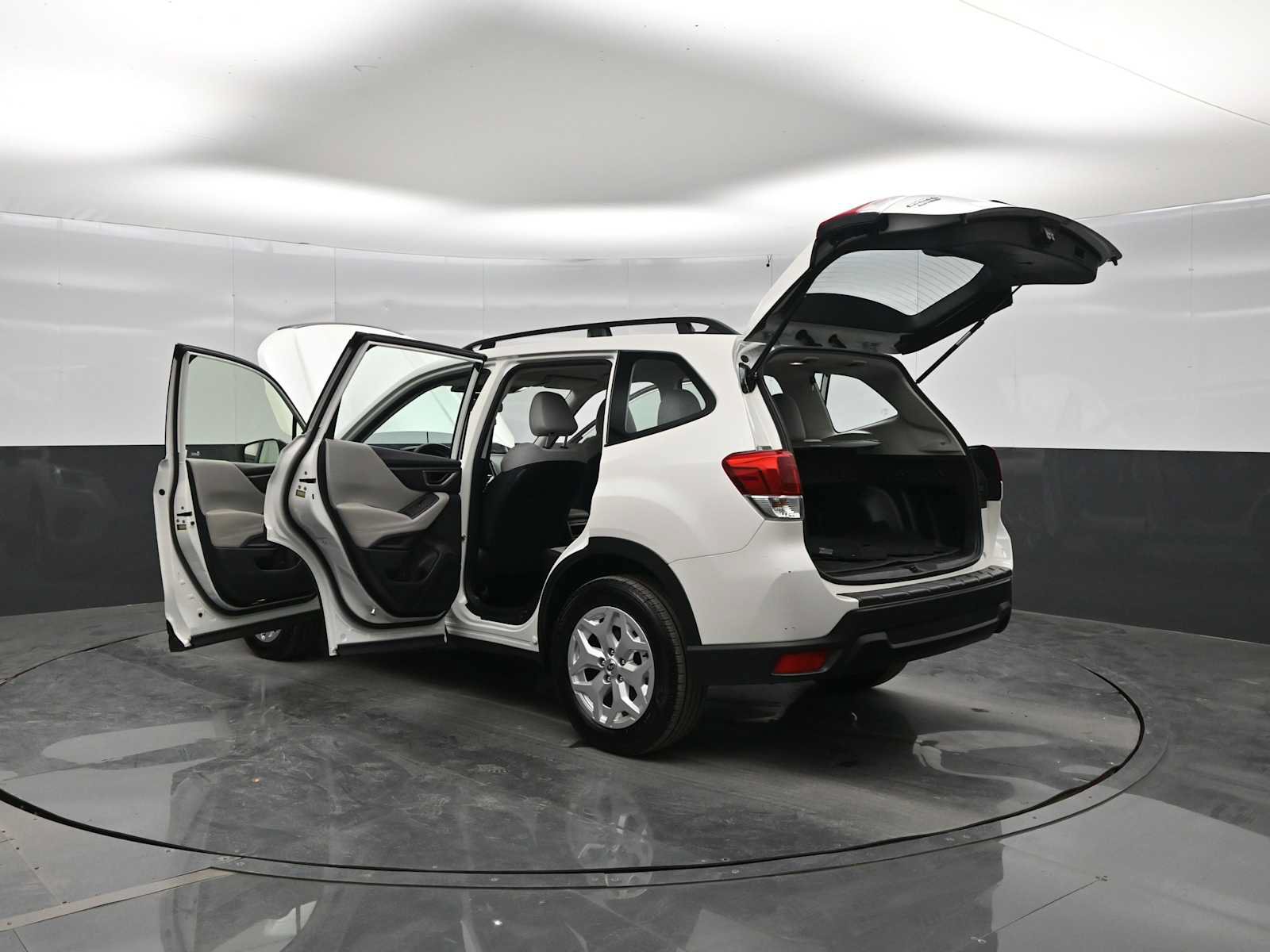 Used 2024 Subaru Forester AWD/4WD image 43