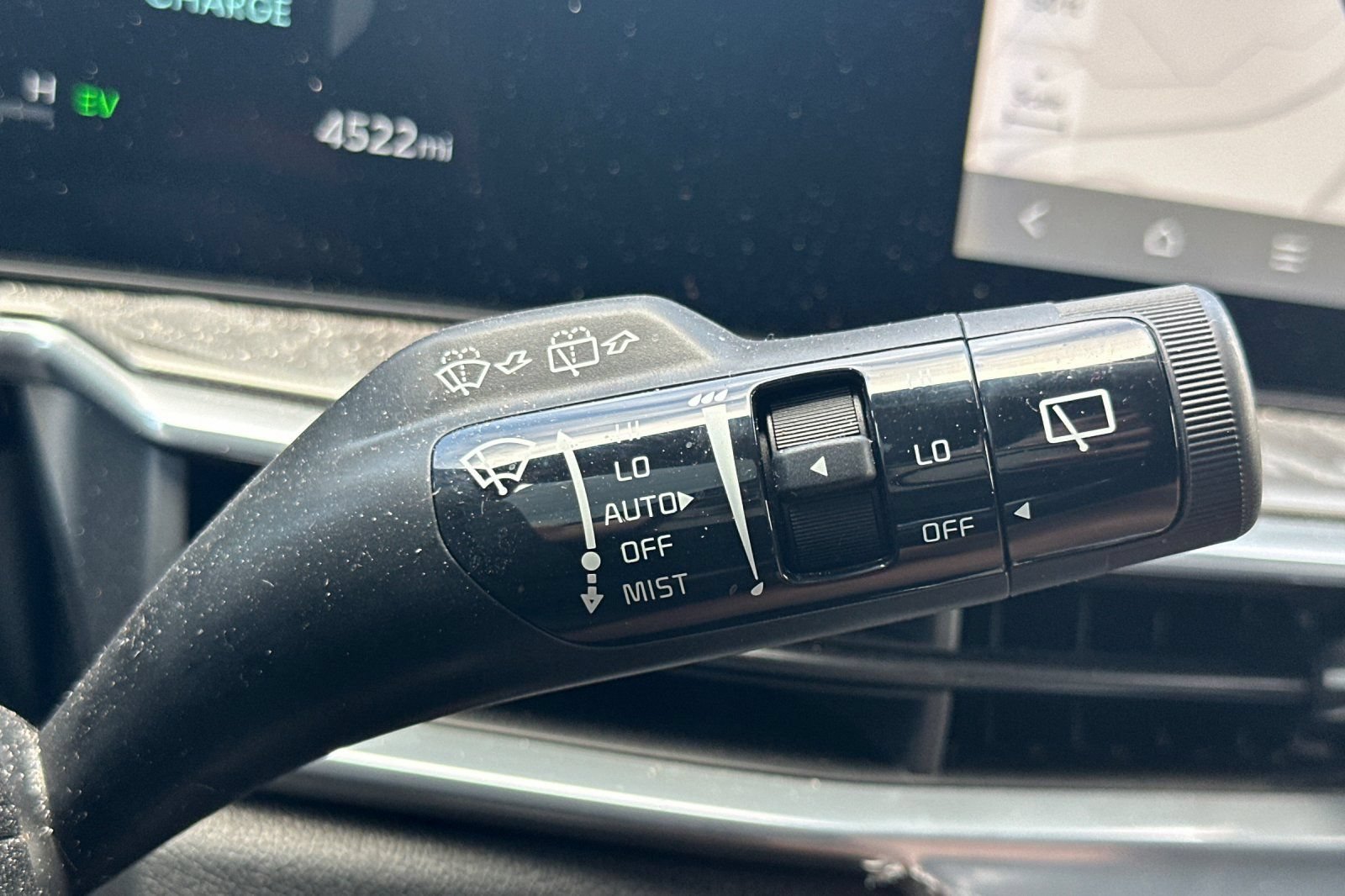 Certified 2026 Kia Sorento SX Prestige AWD/4WD image 40