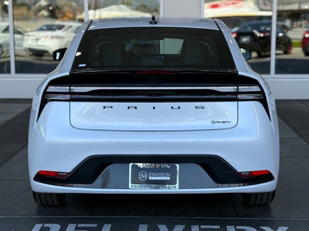 New 2026 Toyota Prius Plug-In Hybrid image 10