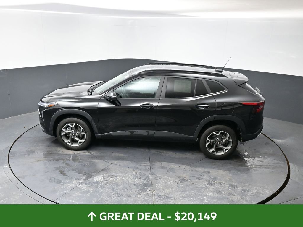 Used 2025 Chevrolet Trax LT image 49