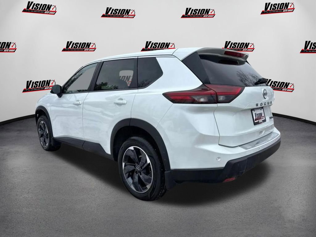 Used 2024 Nissan Rogue SV image 7