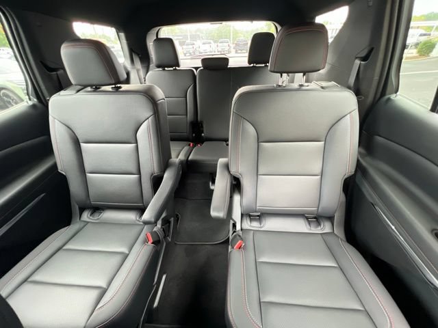 New 2026 Chevrolet Traverse Z71 w/ Enhanced Driving Package AWD/4WD image 13