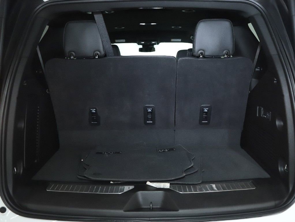 Used 2025 GMC Yukon Denali AWD/4WD image 35