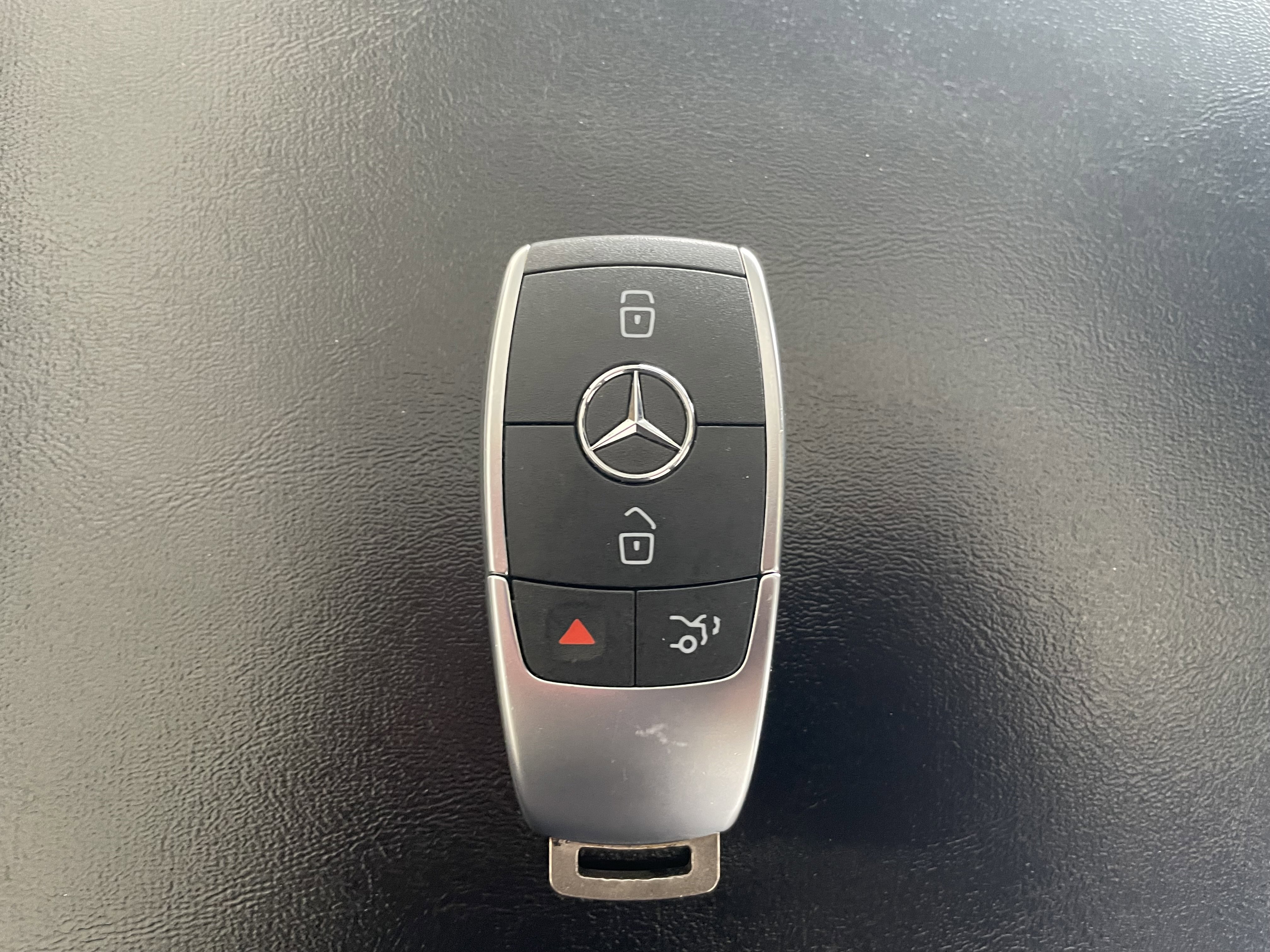Used 2019 Mercedes-Benz C 300 Cabriolet image 23