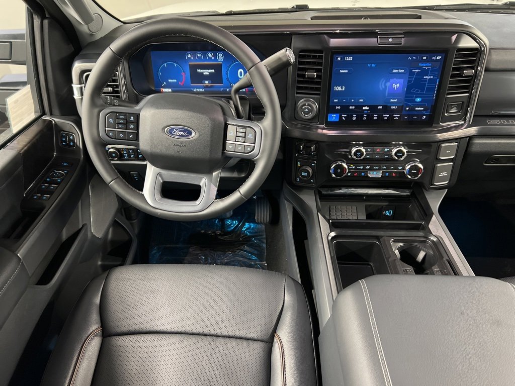 New 2026 Ford F250 Lariat w/ Black Appearance Package image 8