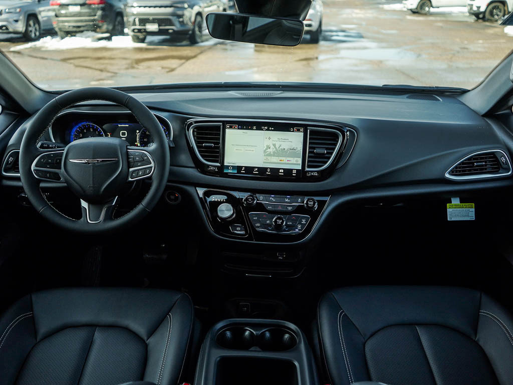 New 2026 Chrysler Voyager LX FWD image 15
