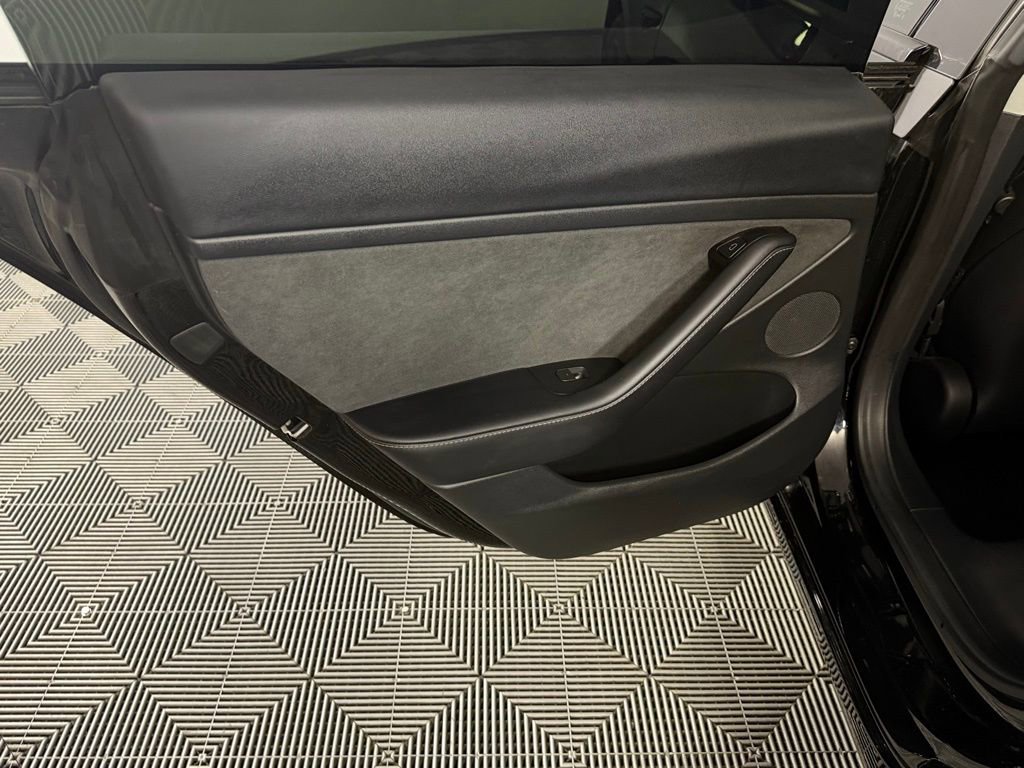 Used 2023 Tesla Model 3 Standard Range image 25
