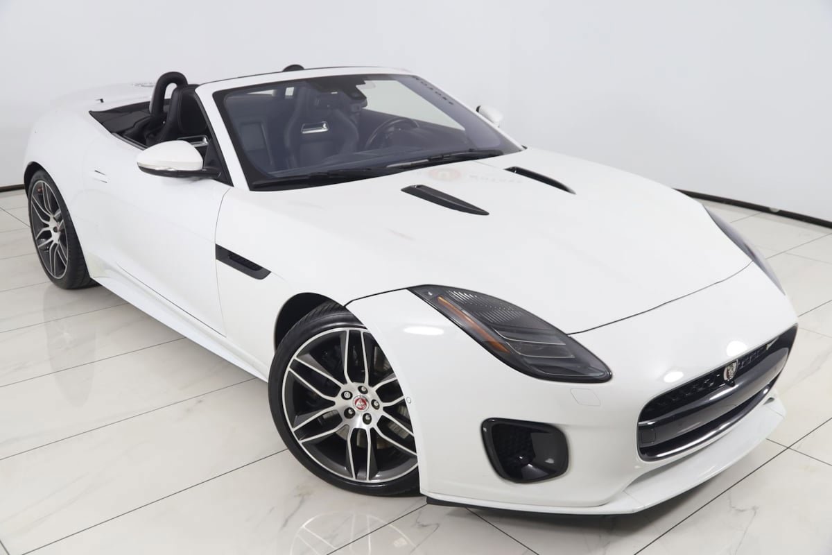 Used 2018 Jaguar F-TYPE R-Dynamic RWD image 22