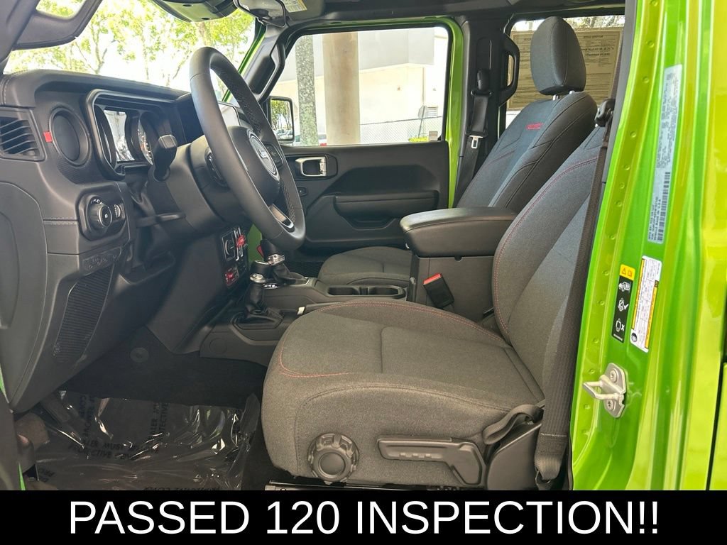 Used 2026 Jeep Wrangler Unlimited Rubicon AWD/4WD image 7