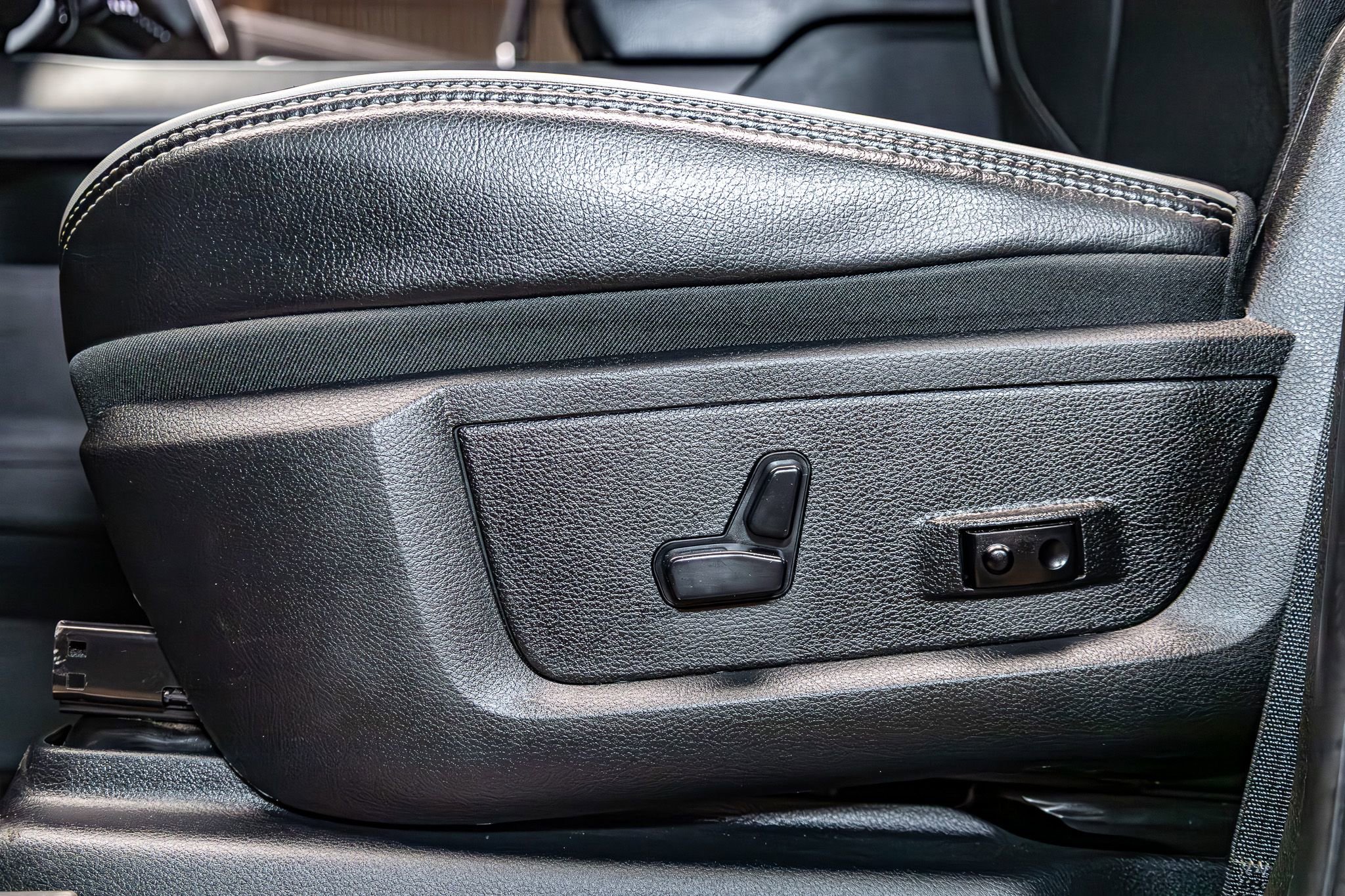 Used 2020 RAM 3500 Laramie image 21