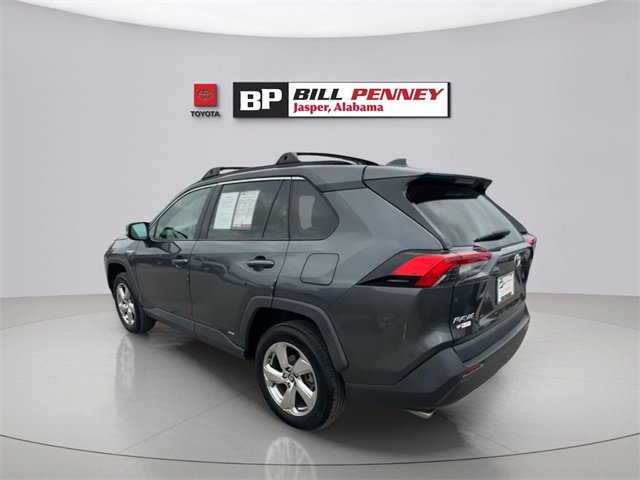 Used 2021 Toyota RAV4 XLE Premium image 3