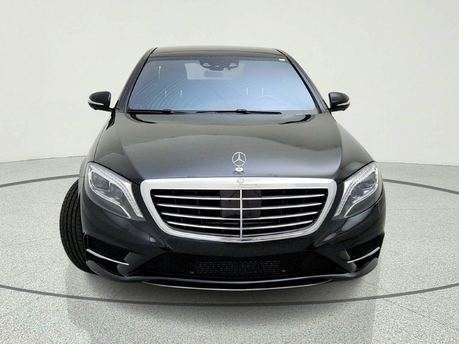 Used 2015 Mercedes-Benz S 550 4MATIC Sedan image 3
