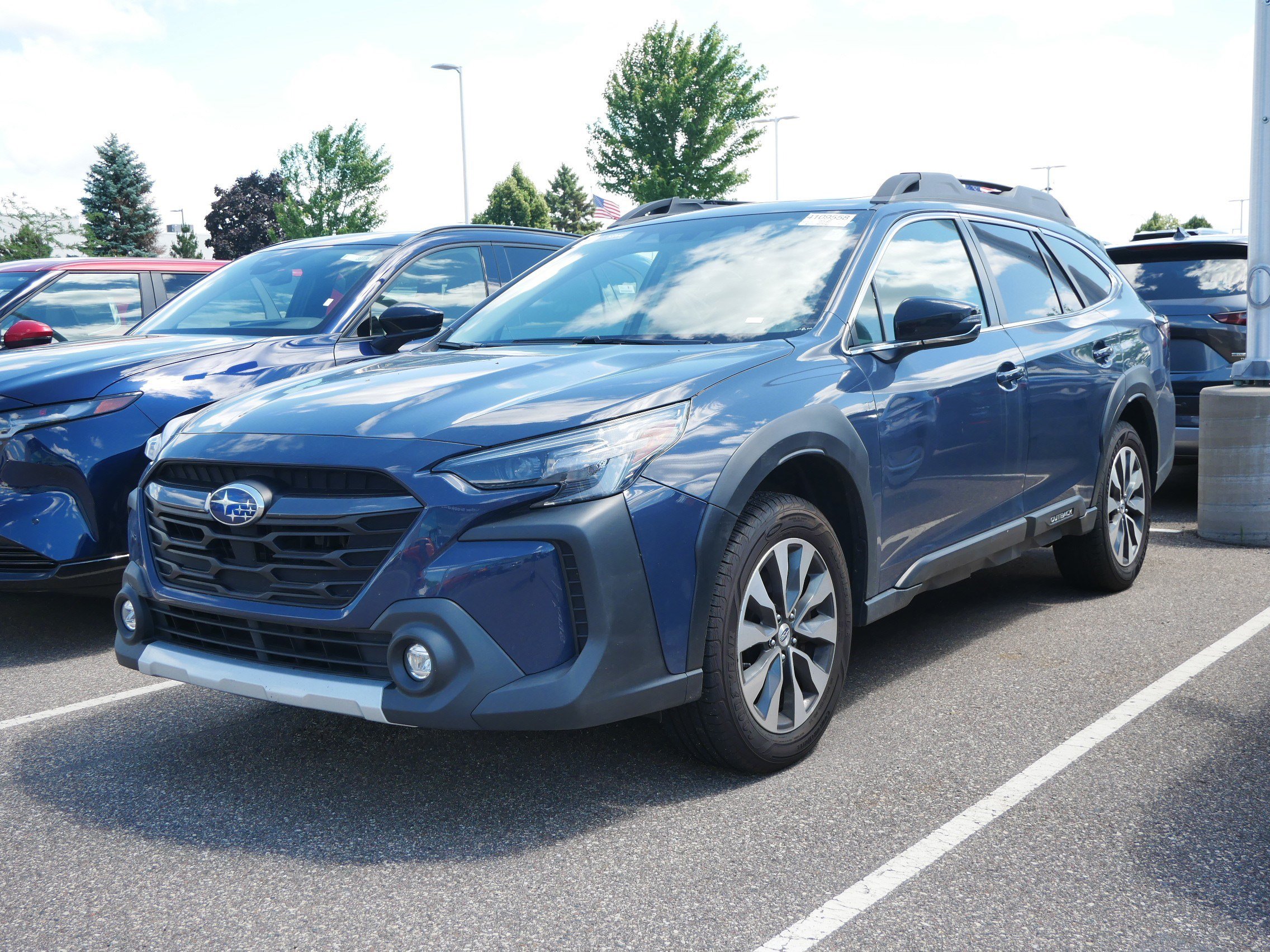 Used 2023 Subaru Outback Limited w/ Tech Package 2 AWD/4WD image 3