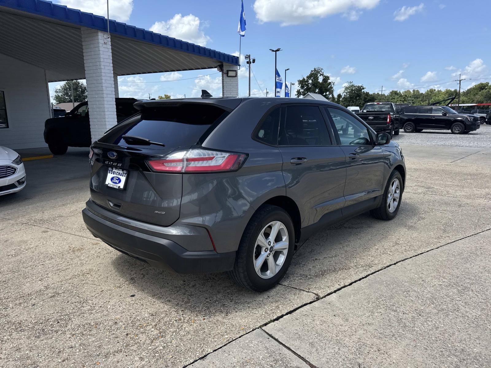 Used 2022 Ford Edge SE AWD/4WD image 7