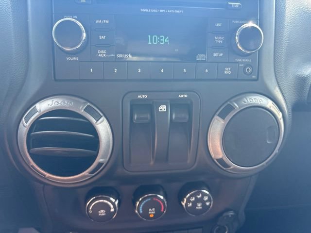 Used 2017 Jeep Wrangler Sport w/ Quick Order Package 24S AWD/4WD image 24