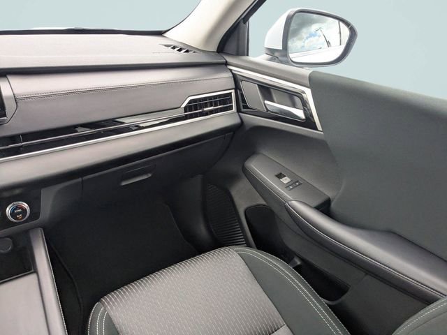 Used 2023 Mitsubishi Outlander ES image 14