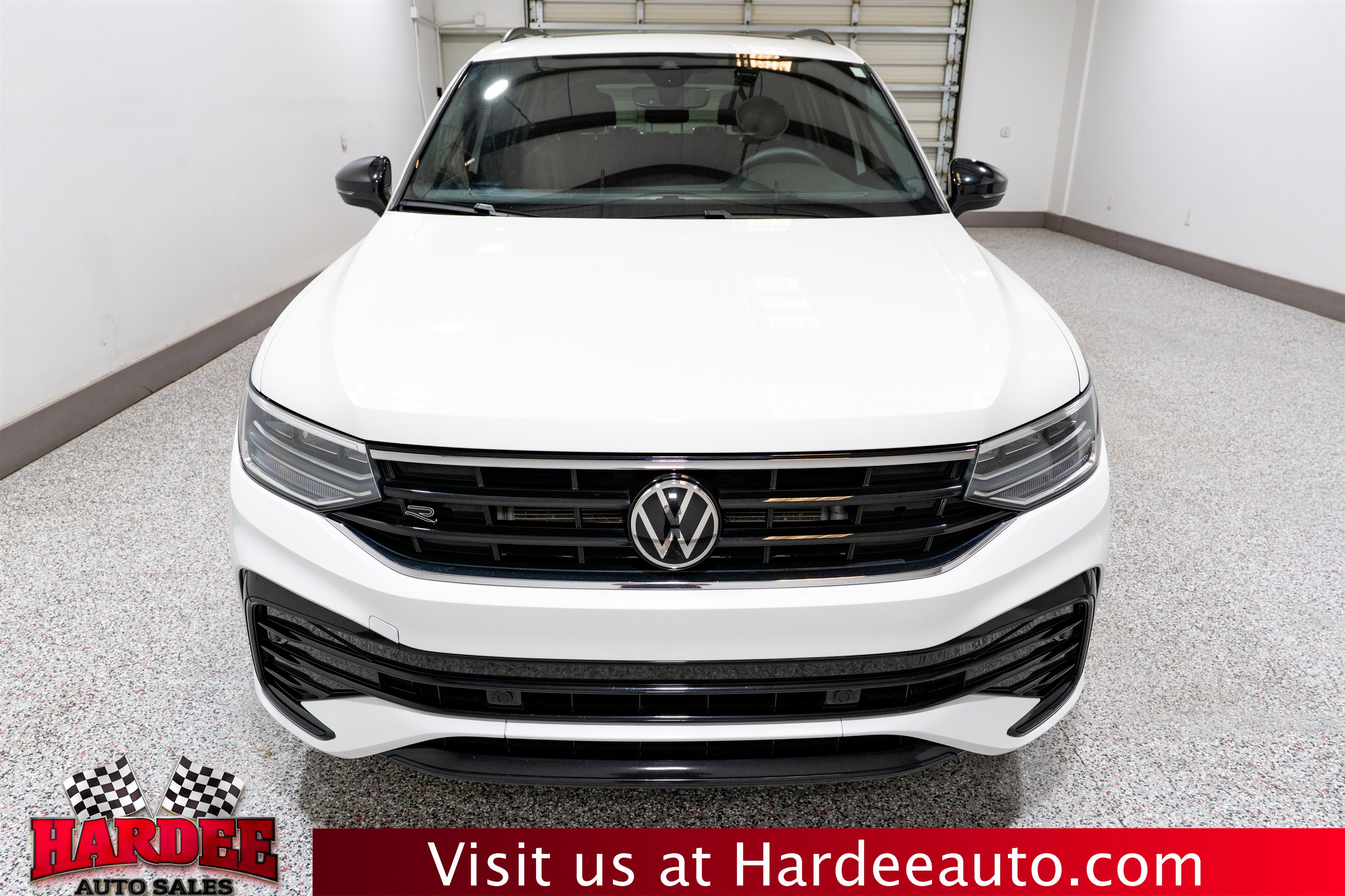 Used 2023 Volkswagen Tiguan SE R-Line image 7
