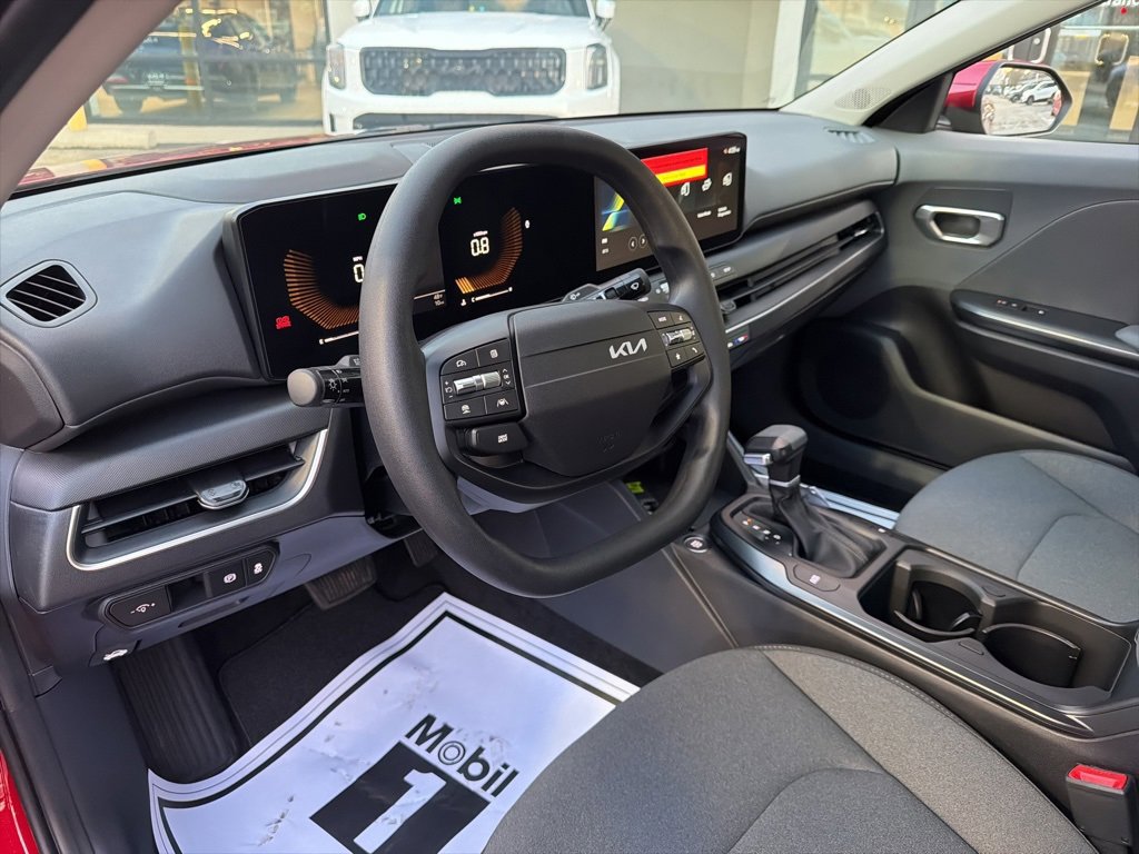 New 2025 Kia K4 LXS image 31
