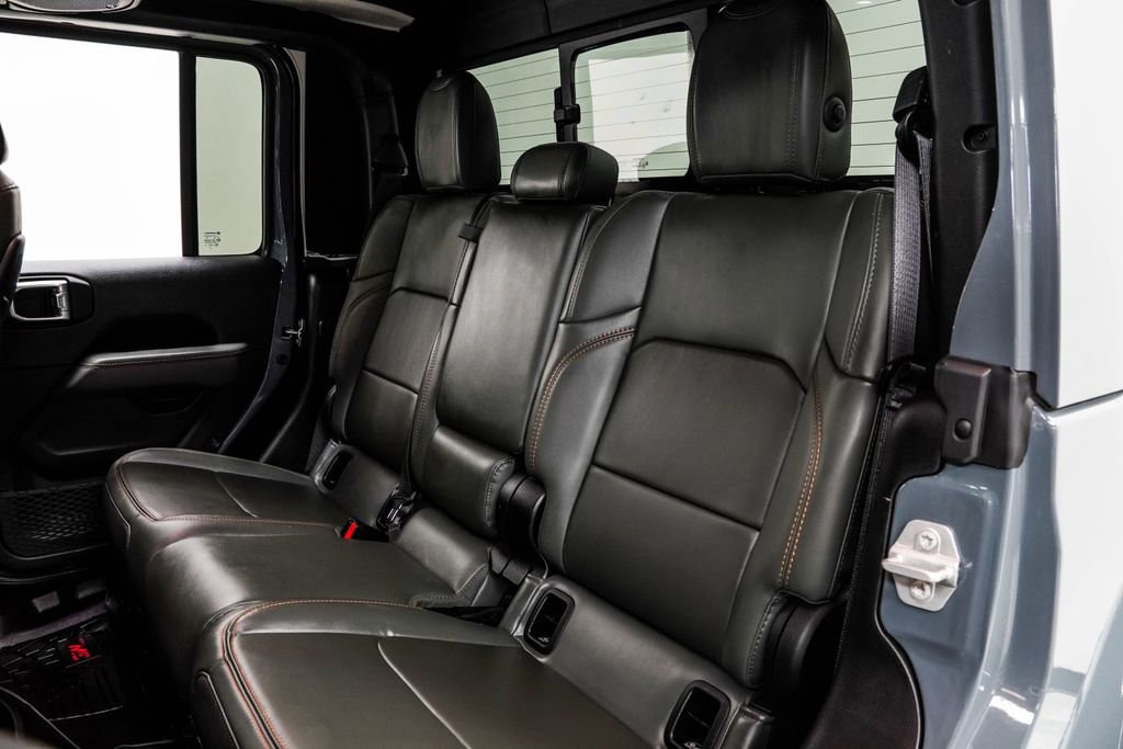 Used 2024 Jeep Gladiator Mojave AWD/4WD image 15