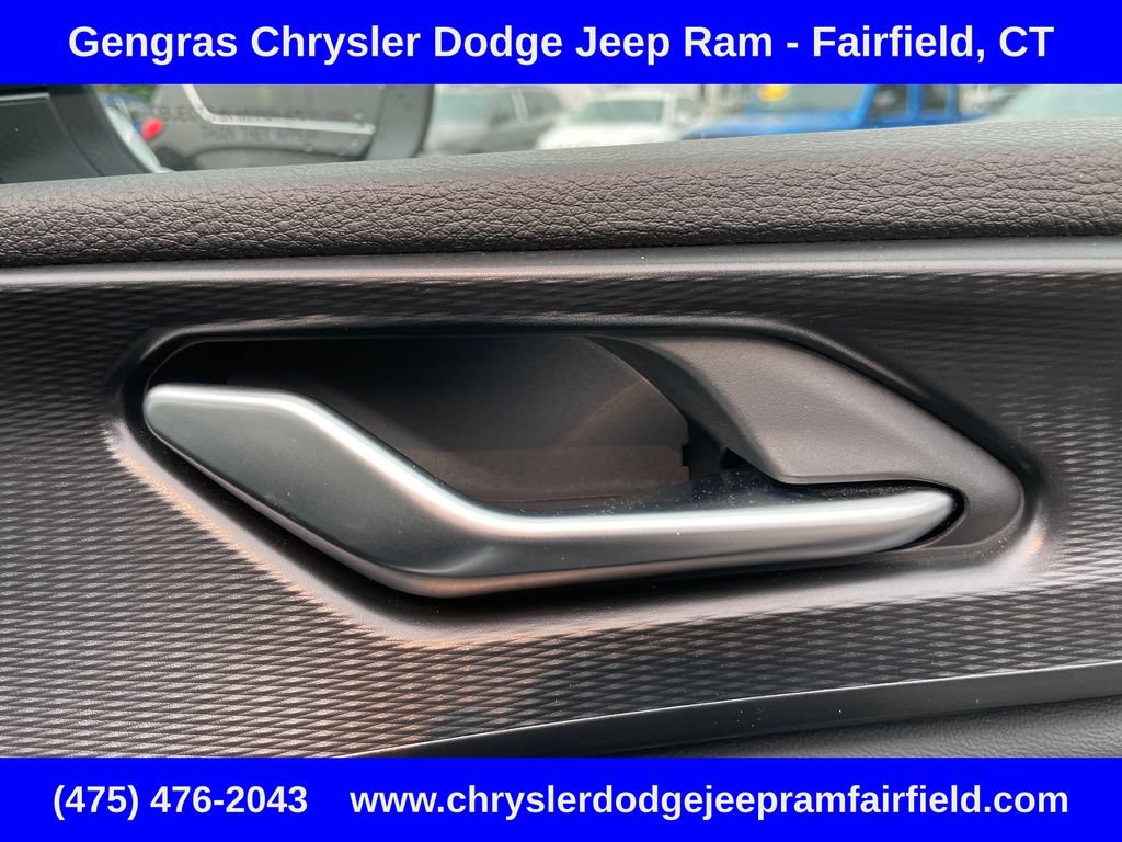 Certified 2023 Jeep Grand Cherokee Laredo X AWD/4WD image 17